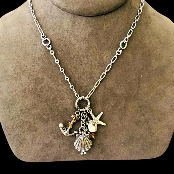 Brighton necklace with beach charms. Silver plated clam,starfish, anchor, NWT - Picture 1 of 7